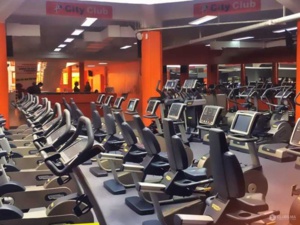 Salles traditionnelles vs « low-cost » : Les salles traditionnelles refusent de jeter l’éponge Salles traditionnelles vs « low-cost » : Les salles traditionnelles refusent de jeter l’éponge