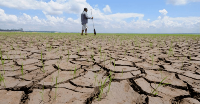De tout temps, la sécheresse a toujours charrié dans son sillage nombre de calamités au Maroc De tout temps, la sécheresse a toujours charrié dans son sillage nombre de calamités au Maroc