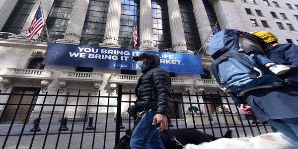 Selon les prévisions, la Chine ne se remettrait d’une crise économique mondiale qu’en 2021, les États-Unis et l’Union européenne deux année après. Selon les prévisions, la Chine ne se remettrait d’une crise économique mondiale qu’en 2021, les États-Unis et l’Union européenne deux année après.