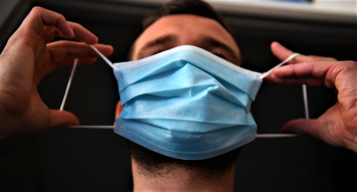 Protection contre le Covid-19 : M. Zerhouni rappelle l’importance des masques Protection contre le Covid-19 : M. Zerhouni rappelle l’importance des masques