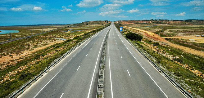 L’autoroute sous l’état d’urgence sanitaire. Ph. MAP