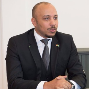 Anas El Arass qui se présente désormais comme Founder & CEO at GrowIN Portugal Anas El Arass qui se présente désormais comme Founder & CEO at GrowIN Portugal