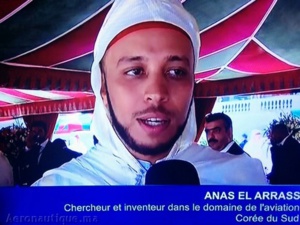 Capture d'écran où l'on voit Anas El Arass lors d'une cérémonie officielle où il aurait reçu une décoration