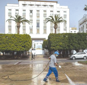 La célèbre esplanade de l’hôtel Balima désertique