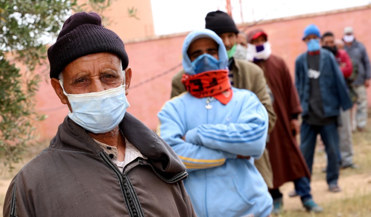 Distribution d'aides financières via des unités mobiles (Ph. MAP) Distribution d'aides financières via des unités mobiles (Ph. MAP)