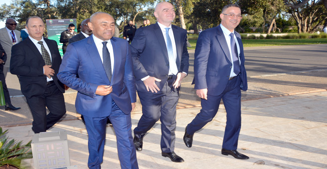 Lekjaâ aux côtés des deux présidents de la FIFA et de la CAF. Ph. Nidal Lekjaâ aux côtés des deux présidents de la FIFA et de la CAF. Ph. Nidal