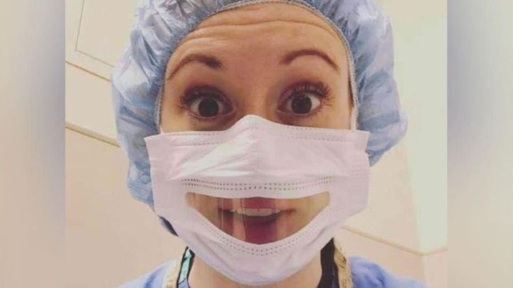 Tanger : Lancement d’un masque pour les personnes malentendantes ou sourdes Tanger : Lancement d’un masque pour les personnes malentendantes ou sourdes