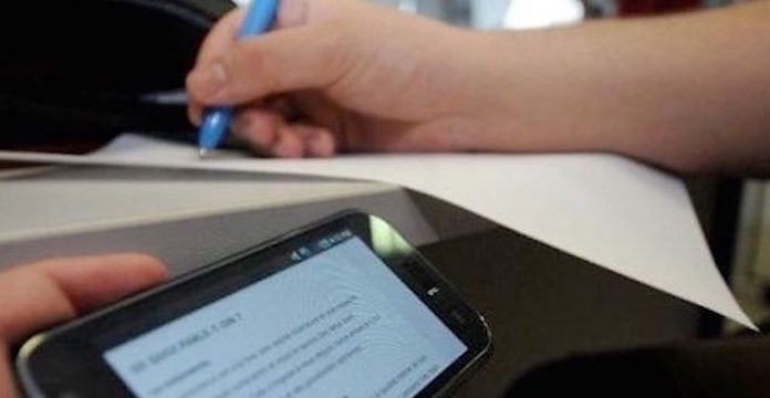 Baccalauréat : La DGSN se met aux trousses des trafiquants des outils utilisés pour la fraude Baccalauréat : La DGSN se met aux trousses des trafiquants des outils utilisés pour la fraude