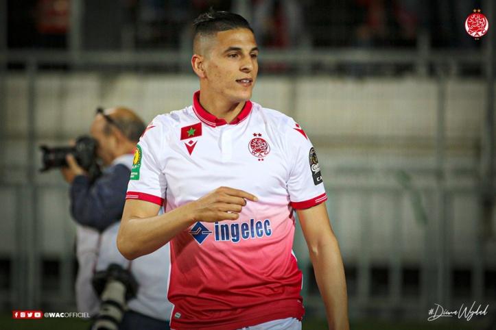 Les réseaux sociaux wydadis en rage contre Ennahiri, El Aâlmoud et Gadarine pour le remplacer ! Les réseaux sociaux wydadis en rage contre Ennahiri, El Aâlmoud et Gadarine pour le remplacer !