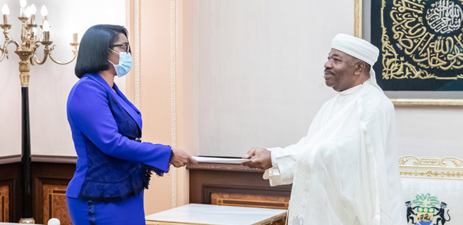 Afrique : Rose Christiane Ossouka Raponda, première femme gabonaise chef de l’Exécutif Afrique : Rose Christiane Ossouka Raponda, première femme gabonaise chef de l’Exécutif