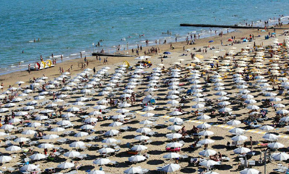 Plage désertes en Italie