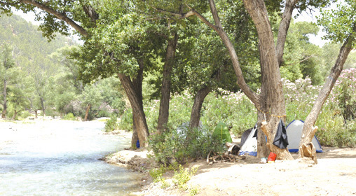 Azilal / Oued Ahansal : Un camping pour fuir la canicule