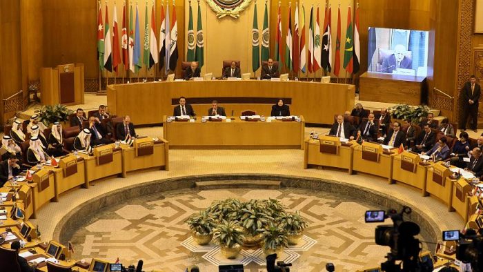 Elections sénatoriales égyptiennes: Un Marocain à la tête d'une mission d'observation de la Ligue arabe Elections sénatoriales égyptiennes: Un Marocain à la tête d'une mission d'observation de la Ligue arabe