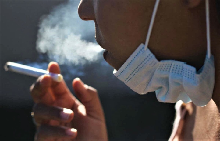 Covid-19 et tabagisme passif : les fumeurs, contaminateurs potentiellement majeurs