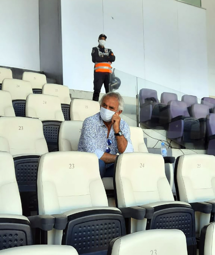 L'entraineur national a suivi ce clasico depuis les tribunes L'entraineur national a suivi ce clasico depuis les tribunes