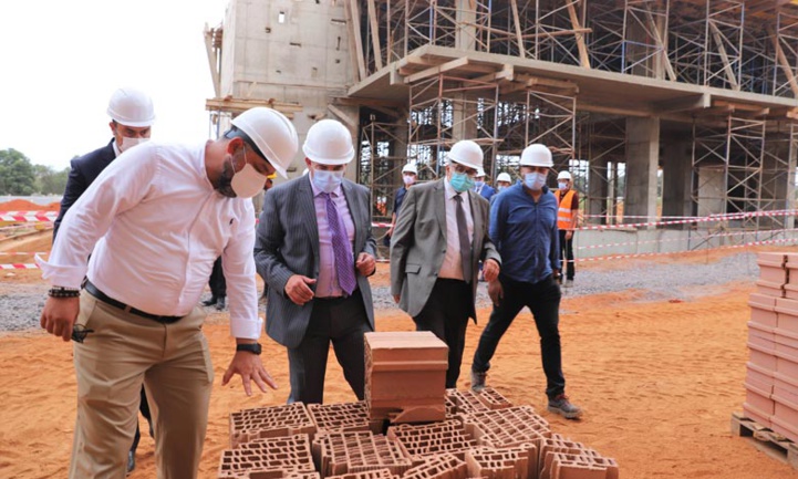 Saaid Amzazi visite les Travaux de construction de l'Institut national de formation des formateurs et de des tuteurs à Tamesna.