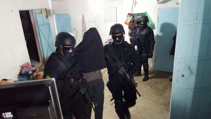 Cellule terroriste démantelée : Cinq individus différés devant le juge d’instruction Cellule terroriste démantelée : Cinq individus différés devant le juge d’instruction