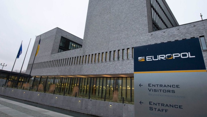 Europol : Saisie de 27 millions de masques contrefaits lors d'une opération européenne Europol : Saisie de 27 millions de masques contrefaits lors d'une opération européenne