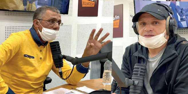 Bidane et Abderrazak Bel Majdoub au micro de Médina FM. Phs Laglag