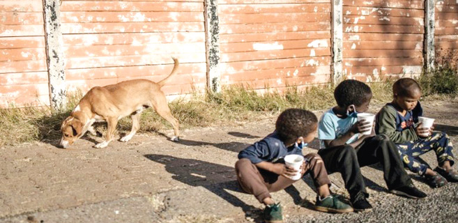 Covid-19 : Près de 115 millions de personnes poussées dans l’extrême pauvreté Covid-19 : Près de 115 millions de personnes poussées dans l’extrême pauvreté