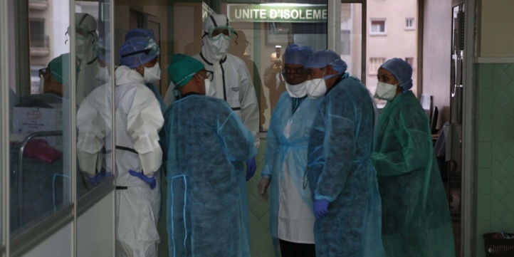 Les médecins du public annoncent une grève de 48H le 04 et le 05 novembre Les médecins du public annoncent une grève de 48H le 04 et le 05 novembre