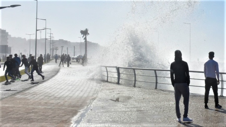 ​L’Atlantique se déchaîne à Rabat (photoreportage) 