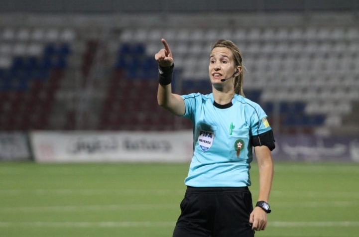 Arbitrage marocain (Saison 20/21): Bouchra Karkoubi ou la touche féminine de l'arbitrage national ! Arbitrage marocain (Saison 20/21): Bouchra Karkoubi ou la touche féminine de l'arbitrage national !