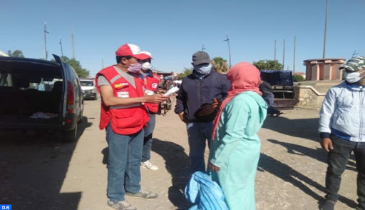 Campagne de sensibilisation anti-coronavirus dans le Souk hebdomadaire de Benguérir Campagne de sensibilisation anti-coronavirus dans le Souk hebdomadaire de Benguérir