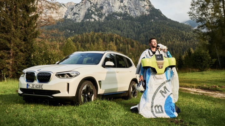 BMW dévoile une combinaison électrique volante BMW dévoile une combinaison électrique volante
