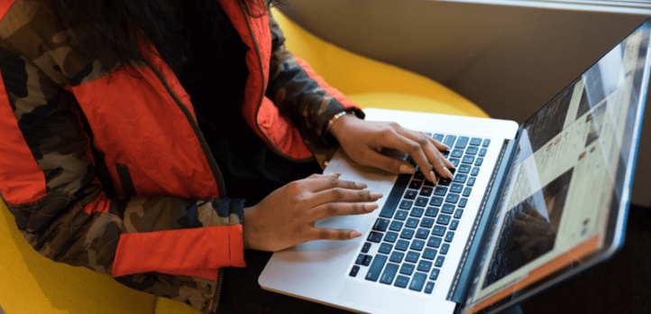 Marché de travail : les entreprises se tournent vers le recrutement en ligne Marché de travail : les entreprises se tournent vers le recrutement en ligne