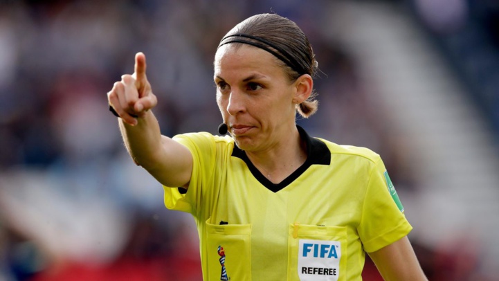 Juventus-Dynamo Kiev: Stéphanie Frappart première arbitre femme en Ligue des Champions masculine ! Juventus-Dynamo Kiev: Stéphanie Frappart première arbitre femme en Ligue des Champions masculine !