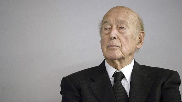 L'ancien président français Giscard d'Estaing est mort du Covid-19