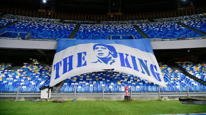 Le stade de Naples officiellement rebaptisé du nom de Diego Armando Maradona Le stade de Naples officiellement rebaptisé du nom de Diego Armando Maradona