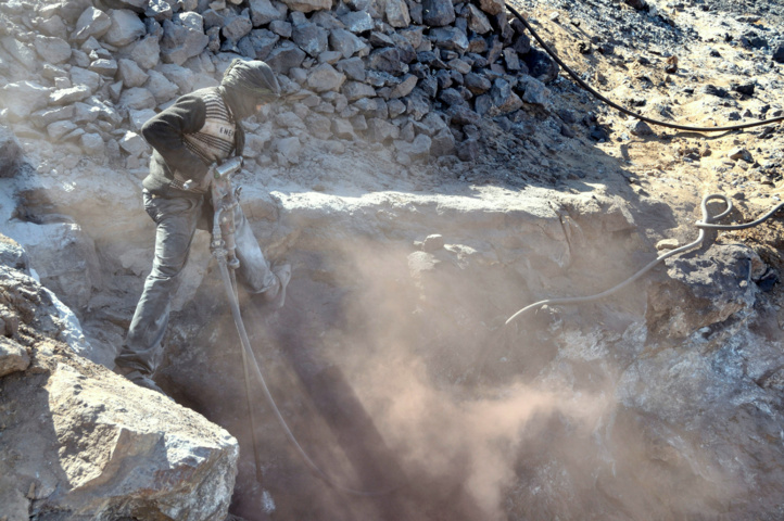 Une centaine de mineurs en sit-in à 700 mètres de profondeur Une centaine de mineurs en sit-in à 700 mètres de profondeur