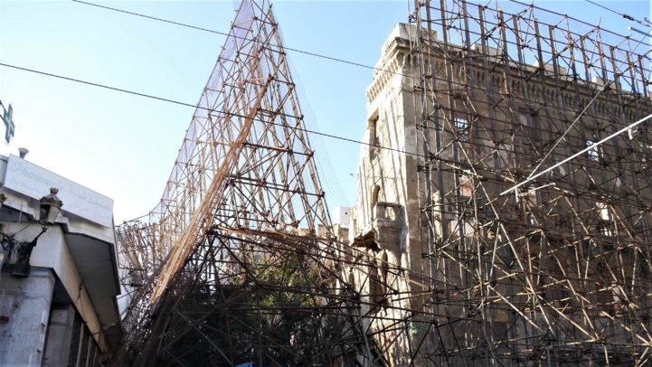 La façade du majestueux hôtel Lincoln s’est effondrée (images) La façade du majestueux hôtel Lincoln s’est effondrée (images)