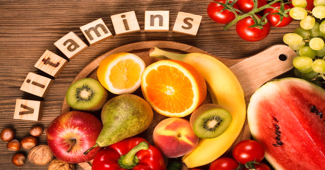 Nutrition : Quel intérêt des vitamines, oligo-éléments et acides contre le Covid-19 ?