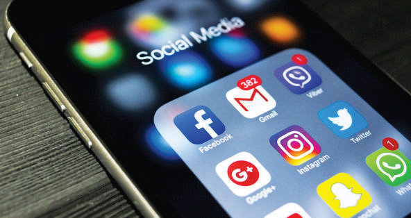 Facebook, Twitter, Instagram et Snapchat : Les réseaux sociaux sont-ils générateurs de dépression ?