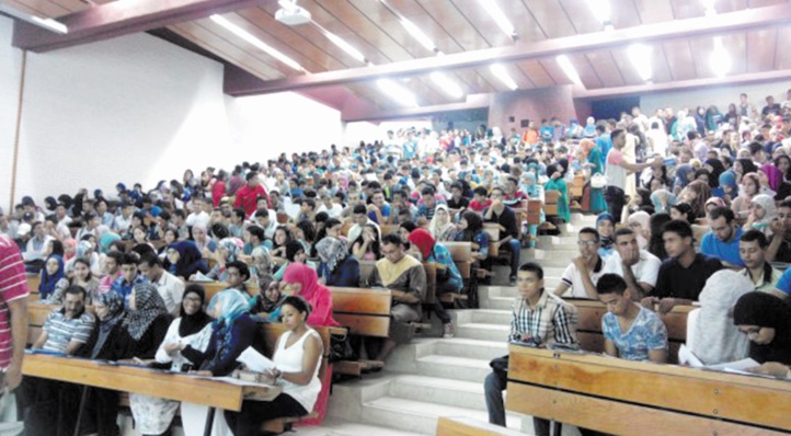 Les étudiants du cycle de licence recevront leurs bourses d’études dès le 30 décembre Les étudiants du cycle de licence recevront leurs bourses d’études dès le 30 décembre