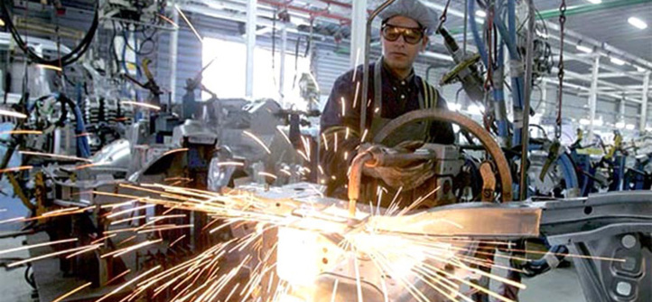 Industrie manufacturière: les entreprises sortent du pessimisme Industrie manufacturière: les entreprises sortent du pessimisme