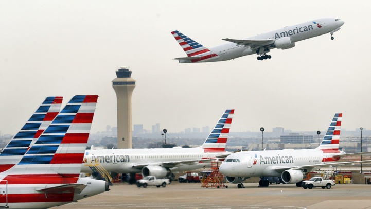 Malgré la flambée des infections, 3 millions d'Américains ont pris l'avion au cours du week-end du nouvel an Malgré la flambée des infections, 3 millions d'Américains ont pris l'avion au cours du week-end du nouvel an