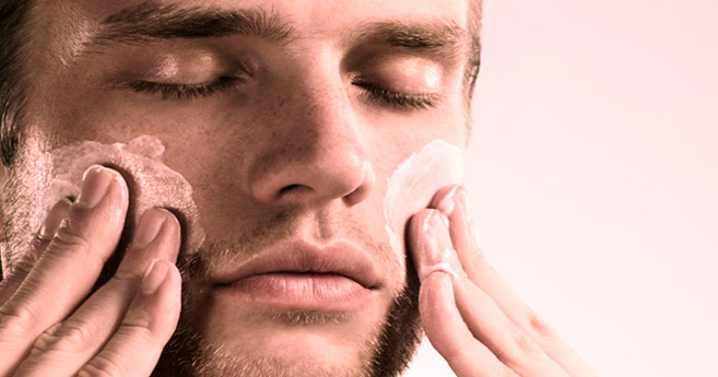 Beauté masculine : Les hommes aussi chouchoutent leur peau Beauté masculine : Les hommes aussi chouchoutent leur peau