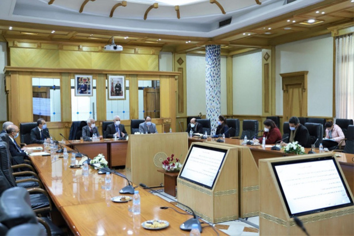 Devant la « perplexité vaccinale », diversifier les sources pour sortir de la dépendance Devant la « perplexité vaccinale », diversifier les sources pour sortir de la dépendance