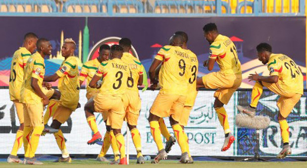 CHAN / Mali-Congo Brazzaville (0-0, penalties : 5-4) : Auteur du dernier tir au but, Coulibaly qualifie les Maliens