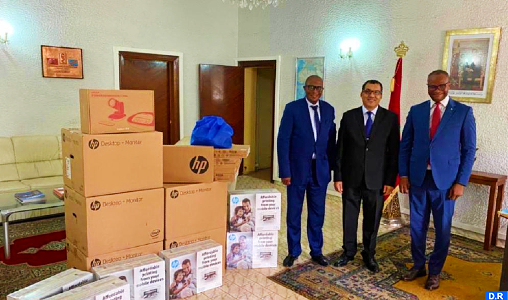 Le Maroc fait don de matériel informatique au profit de la task force du ministère des Affaires étrangères de la RDC Le Maroc fait don de matériel informatique au profit de la task force du ministère des Affaires étrangères de la RDC