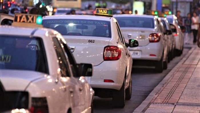 Le ras-le-bol s’étend au secteur des taxis à Sebta