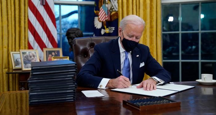 Sahara : D'éminentes personnalités internationales appellent Biden à appuyer la décision Américaine Sahara : D'éminentes personnalités internationales appellent Biden à appuyer la décision Américaine