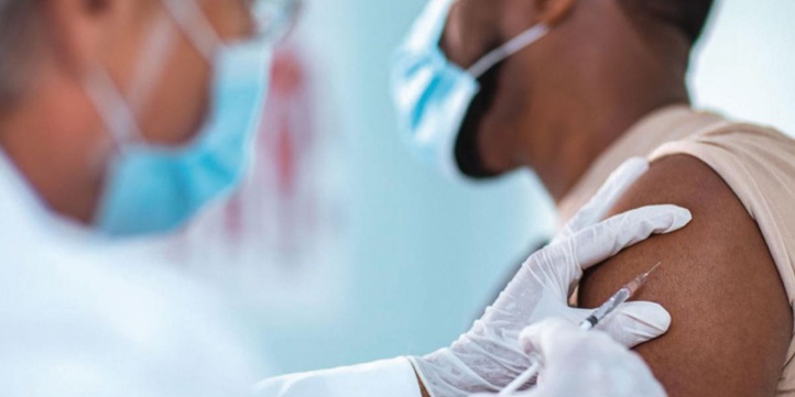 La vaccination des étrangers résidant au Maroc se déroule dans de très bonnes conditions La vaccination des étrangers résidant au Maroc se déroule dans de très bonnes conditions