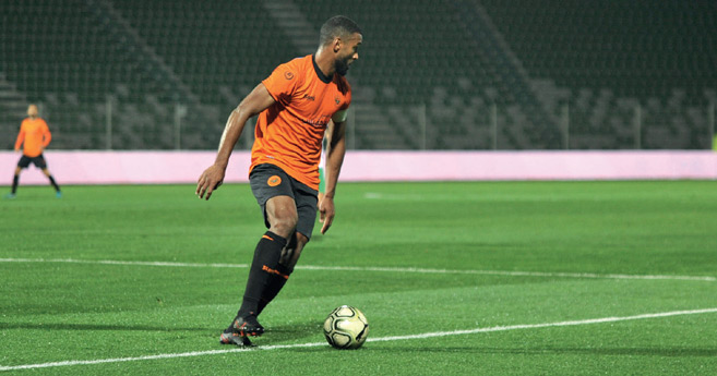 Coupe de la CAF : La Renaissance de Berkane continue de défendre son titre Coupe de la CAF : La Renaissance de Berkane continue de défendre son titre