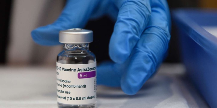 Le vaccin d'AstraZeneca suspendu en Irlande 