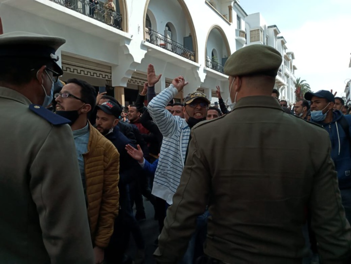 Vidéo : Les enseignants contractuels montent au créneau à Rabat